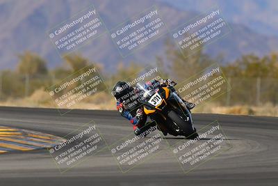 media/Dec-17-2022-SoCal Trackdays (Sat) [[224abd9271]]/Turn 7 Set 1 (1125am)/